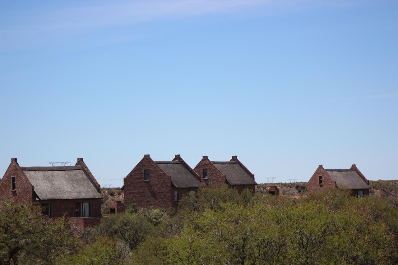 Teri-Lemveli Lodge Бофорт-Уэст Экстерьер фото